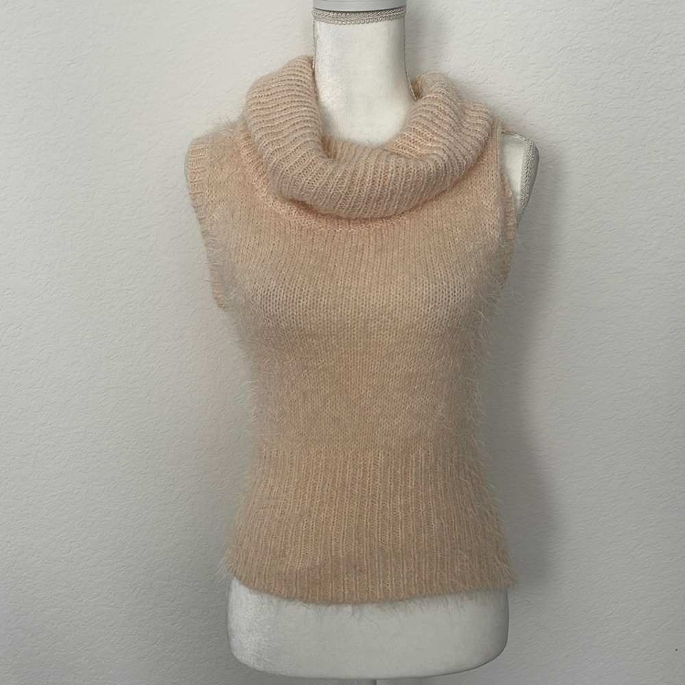 Bebe sweater sleeveless turtle neck top size Small